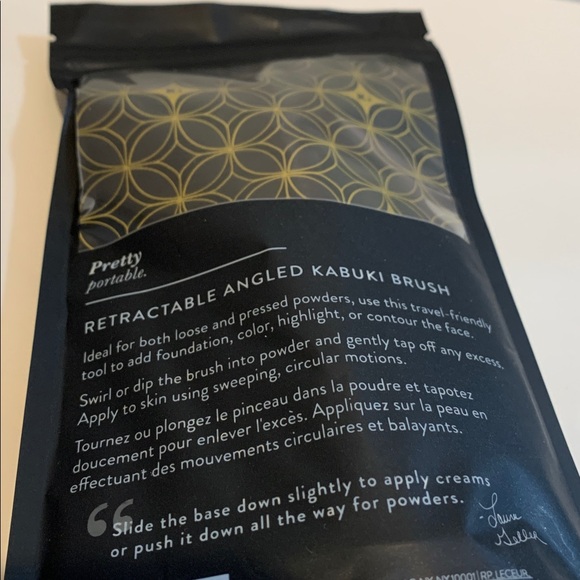 💙 Laura Geller Kabuki Brush - Picture 3 of 4